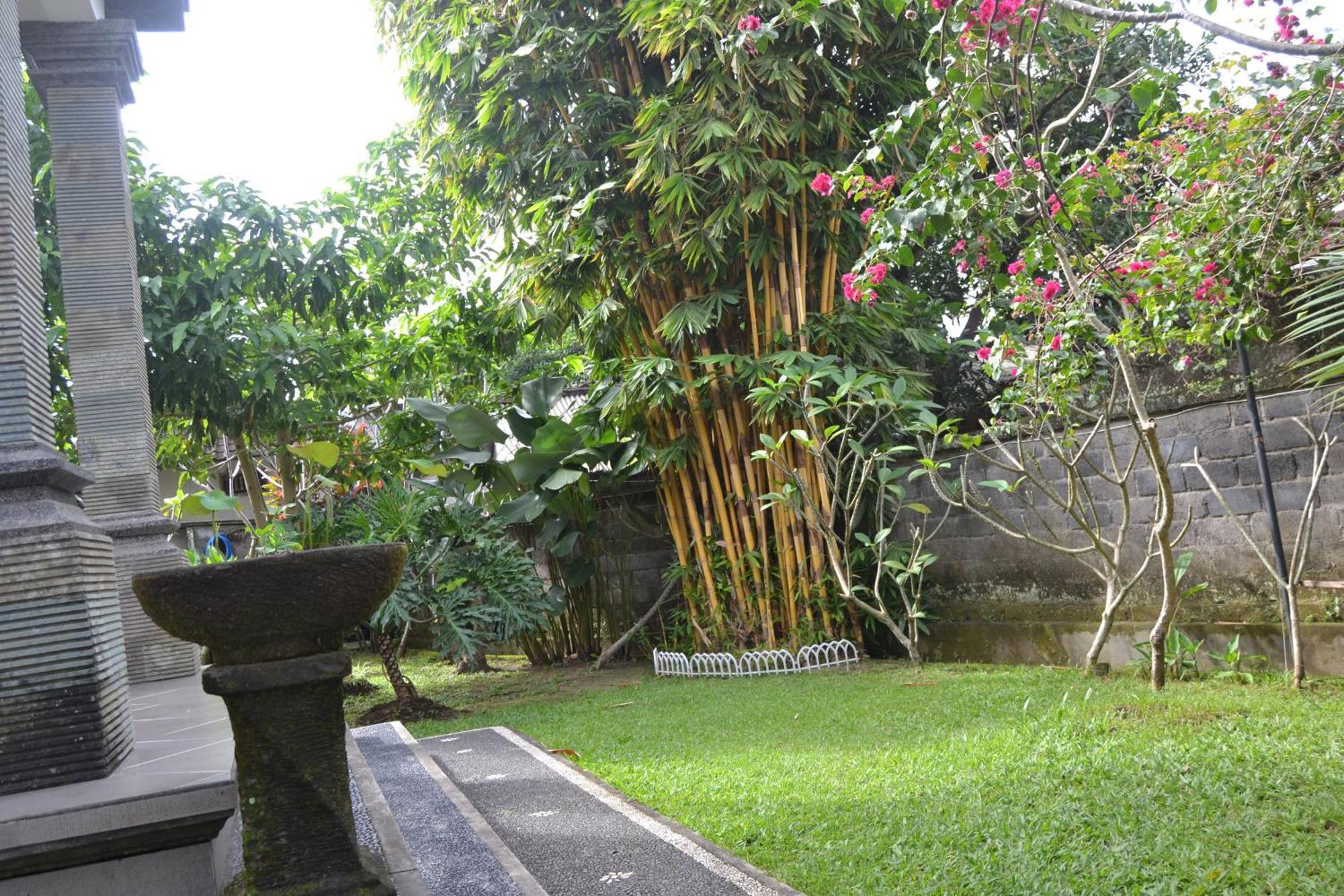 Sakha House Hotel Ubud  Exterior photo