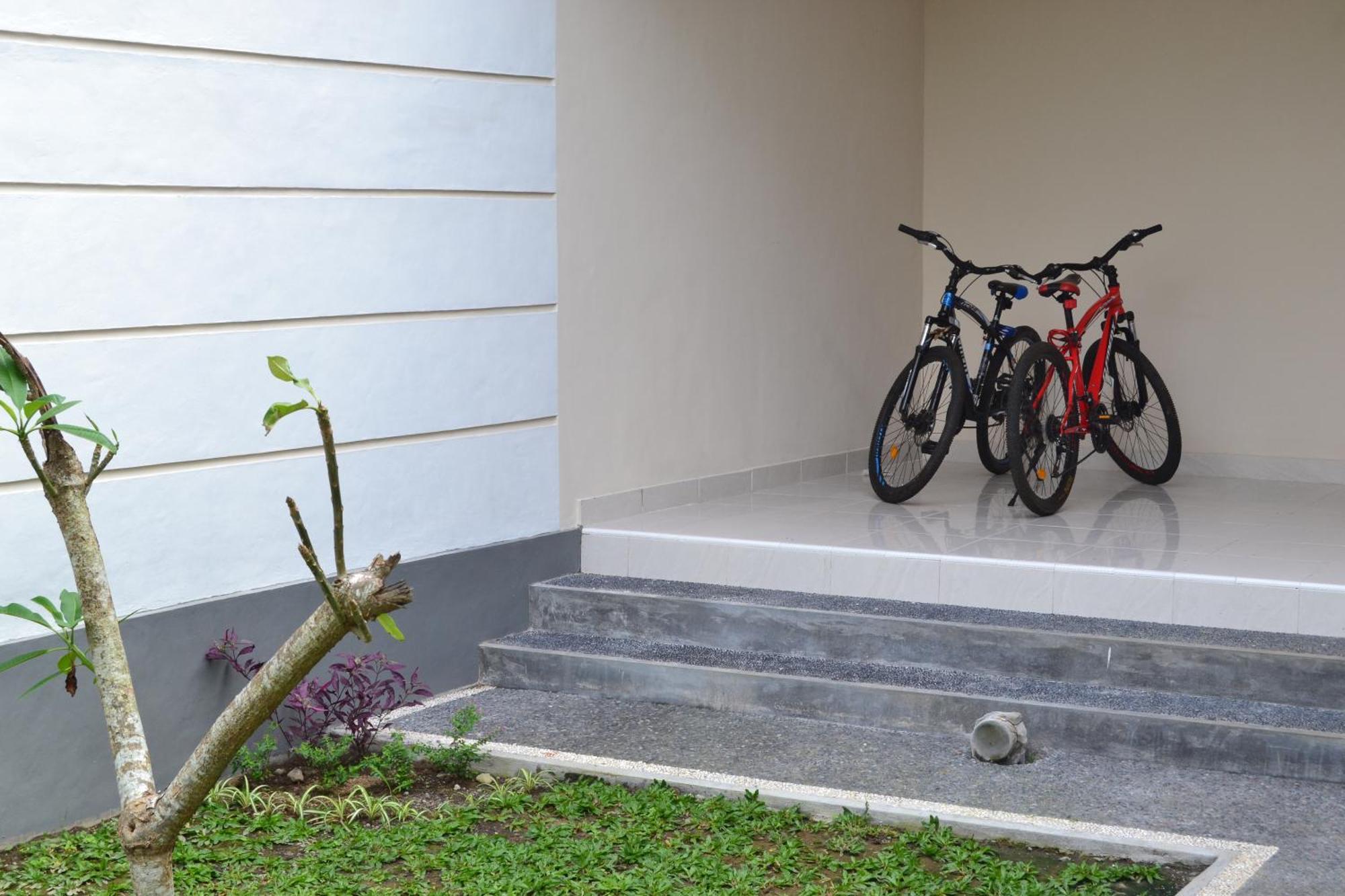 Sakha House Hotel Ubud  Exterior photo