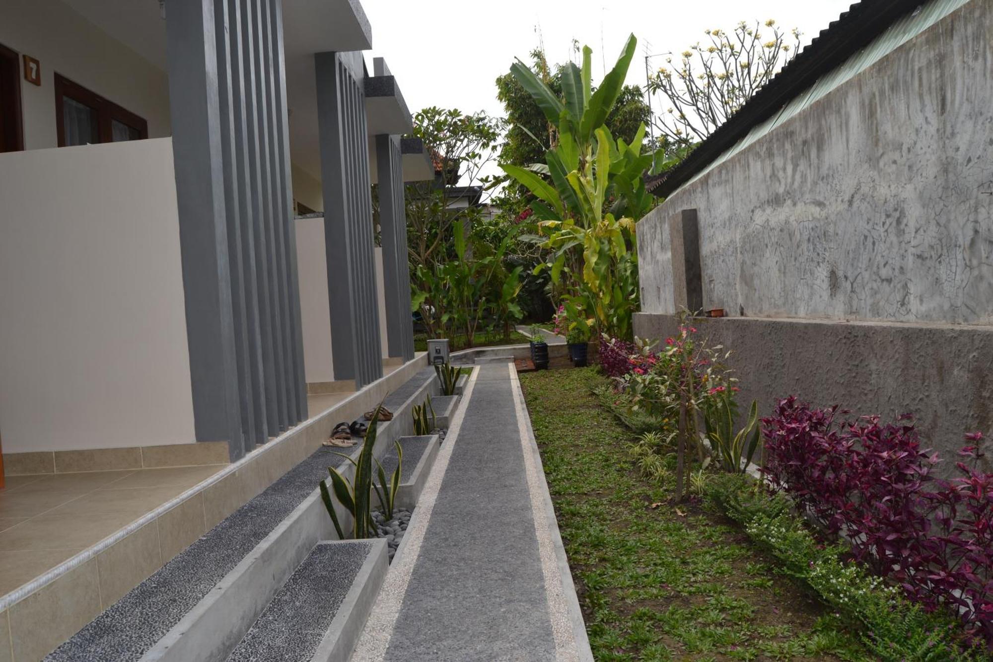 Sakha House Hotel Ubud  Exterior photo